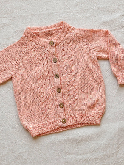 Campera Picachaquetita: Camperas tejidas para bebé. Este abrigo suave, cómodo y con estilo para todos los días frescos, no puede faltar en el armario de tu hijo. Nuestras camperas están confeccionadas artesanalmente con hilo 100% algodón, pensadas especia