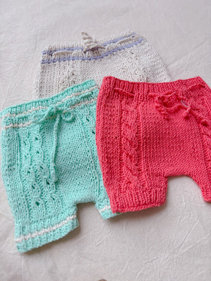 Short Picabermuditas: Nuestro short tejido, de diseño unisex, es esencial para el movimiento y la frescura. Una pieza esencial para el verano y el juego activo. Diseñados para ser ligeros, frescos y súper cómodos. Son la opción ideal para el día a día sin