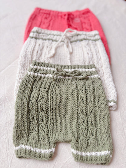 Short Picabermuditas: Nuestro short tejido, de diseño unisex, es esencial para el movimiento y la frescura. Una pieza esencial para el verano y el juego activo. Diseñados para ser ligeros, frescos y súper cómodos. Son la opción ideal para el día a día sin